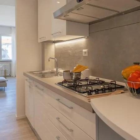 Lux 6, Emma Apartment *